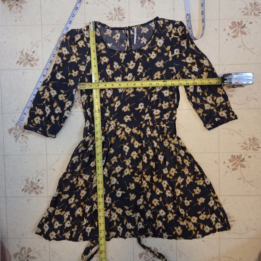 Free People Black Gold Yellow  Floral Long Sleeve Above Knee Length Dress - Picture 3 of 4
